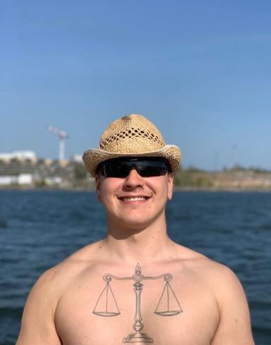 Tuomas profiilikuva